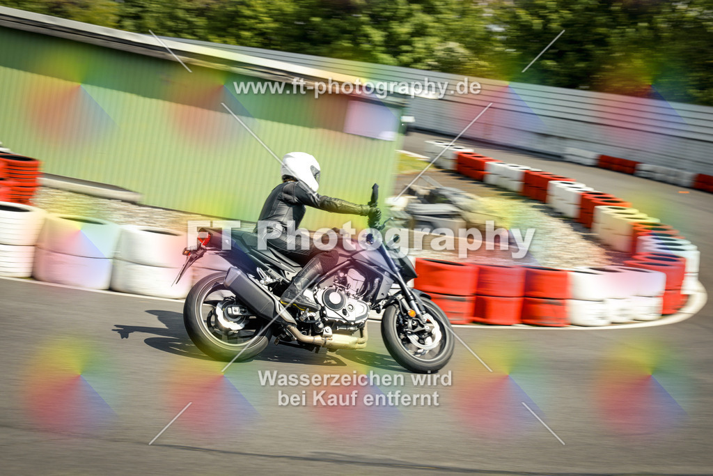 OBK_Mai_Martina_Markus-11147 | Hier findet Ihr Bilder von Touristenfahrten auf der Nürburgring Nordschleife oder von anderen Veranstaltungen die ich besucht habe. Viel Spass beim Durch Schauen 