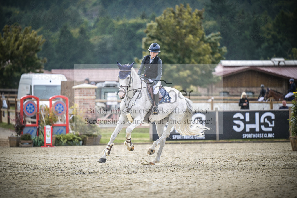DOS_0479 | Entdecke hochwertige Reitturnierfotos von Foto Oger. Professionell, emotional und authentisch – jetzt Lieblingsmomente im Shop bestellen.Deutschlandweite Turnierfotografie. - Realisiert mit Pictrs.com