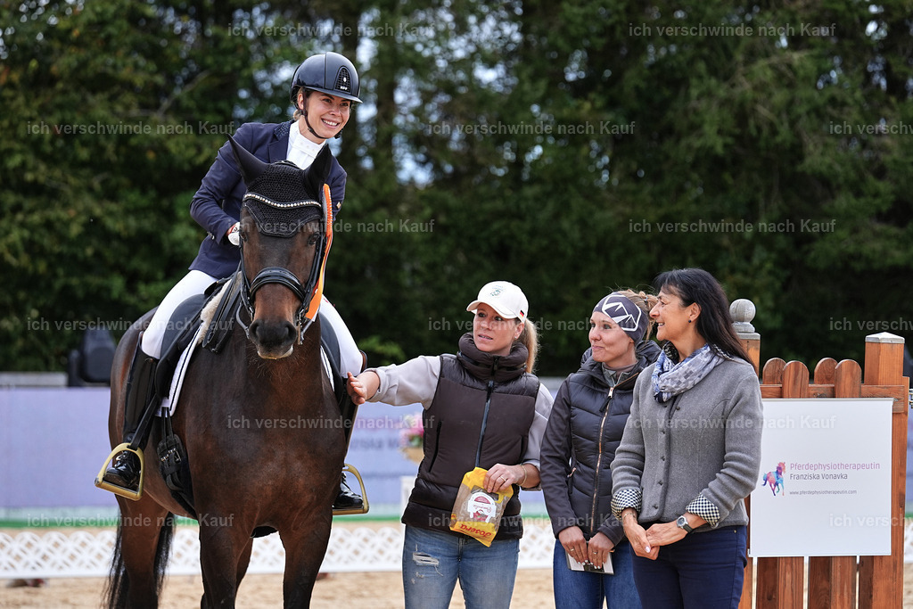 3-Siegerehrung-Dressur M_-Marixx-2049 | working equitationturnier fotograf videograf stoibphotography marixx film working equitation deutschland reitsport turnierfotografie eventfotografie equestrian events