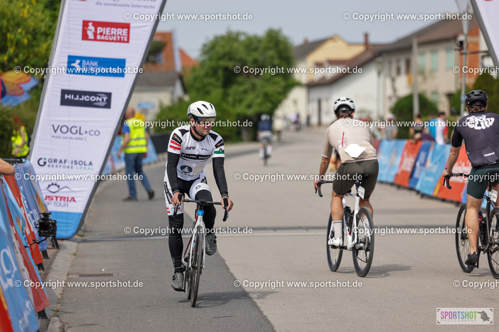 VJ__0052 | Neusiedlersee Radmarathon 2026@sportshot_your_pictrs #yourpictures#roadtowm2029 #nrm #neusiedlerseeradmarathon #neusiedlersee #neusiedlerseetourismus #burgenland #mörbisch #nrm26 #burgenlandtourismus #voglundco #poweredbyburgenlandtourismus #radsport #rad #marathon #ucigranfondo #visitburgenland #ucigranfondoworldseries