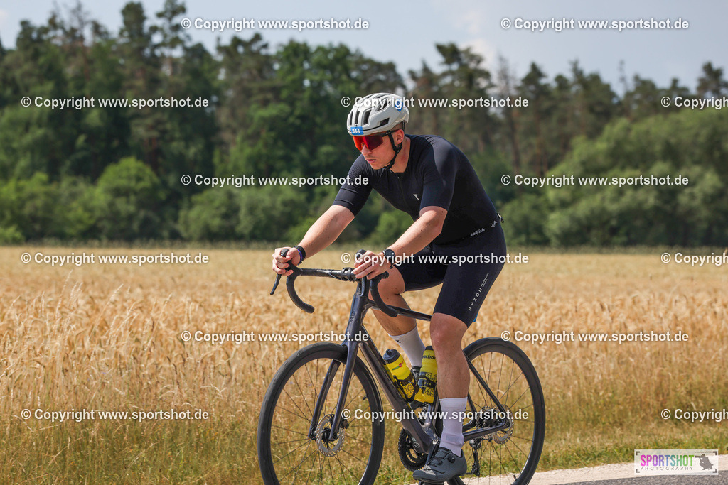 007A1183 | Rund um das Thema Sport-Event-Fotografie & individuelle Teilnehmerfotos. Jeder Teilnehmer wird fotografiert.