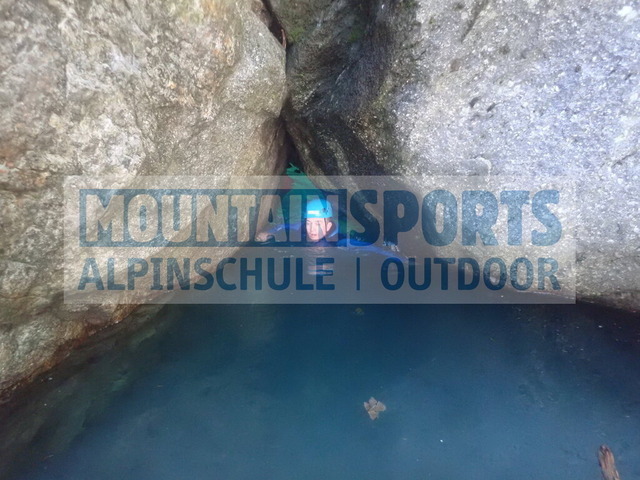 P9220070 | Bestelle die Bilder deines Berg- oder Wasser-Abenteuers mit Mountain Sports bequem von zu Hause aus direkt über unseren Online Fotoshop von pictrs.com. - Realisiert mit Pictrs.com