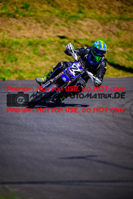 MaZZes_FotoMatrix_240816_6007705_9339 | UE40