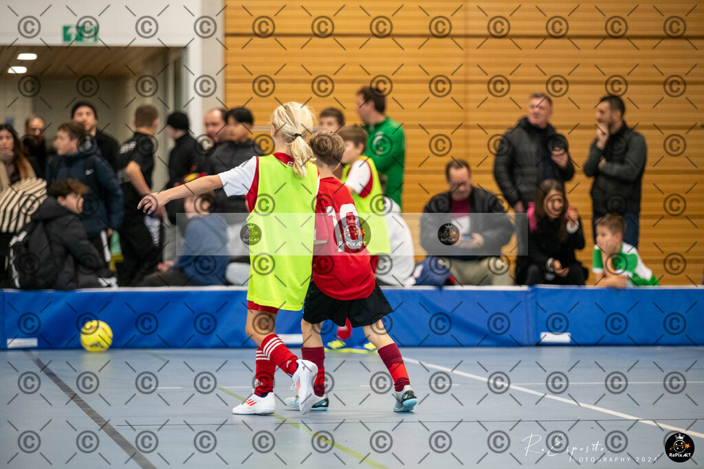 20241201_FCR-Hallenturnier-Ea_RAW-7_001 | Sport und Naturfotografie von Roberto Esposito zeigt echte Momente Bewegung und die Schönheit der Natur. Ausdrucksstarke Bilder schaffen Emotionen.