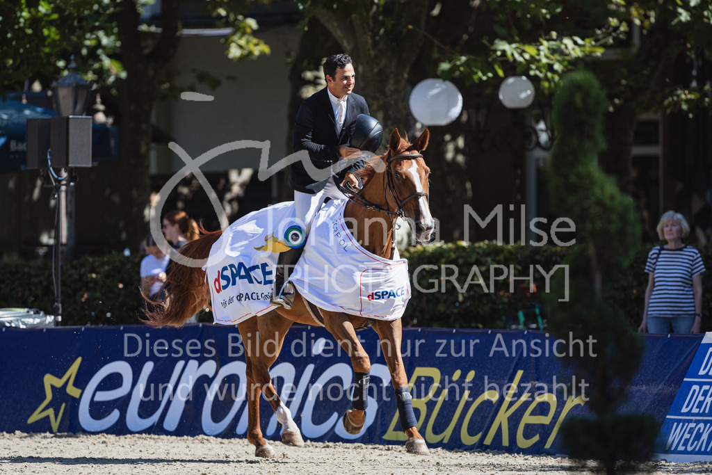 230909_OWLCh_MediumTour-256 | Deine schönsten Turniermomente als professionelle Fotos! Entdecke hochwertige Pferdesport-Fotografie im Online-Shop. Jetzt Fotos finden & bestellen!