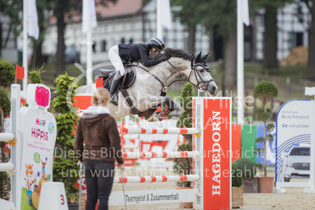 220731_BHO_BT_M1-Spr-126 | Deine schönsten Turniermomente als professionelle Fotos! Entdecke hochwertige Pferdesport-Fotografie im Online-Shop. Jetzt Fotos finden & bestellen!