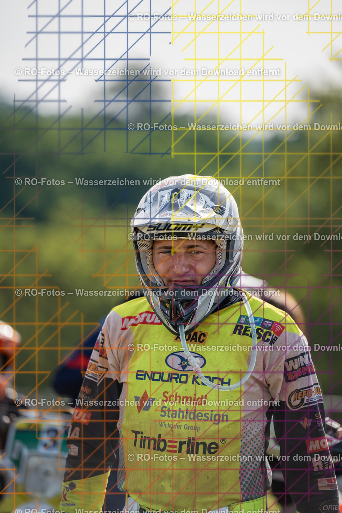 Wolfshausen 4 Lauf -64 | Sportfotografie von RO-Fotos: Motorsport, Motocross, Enduro, Laufveranstaltungen und Triathlon. Professionelle Fotos von Sportlern und Events. - Realisiert mit Pictrs.com