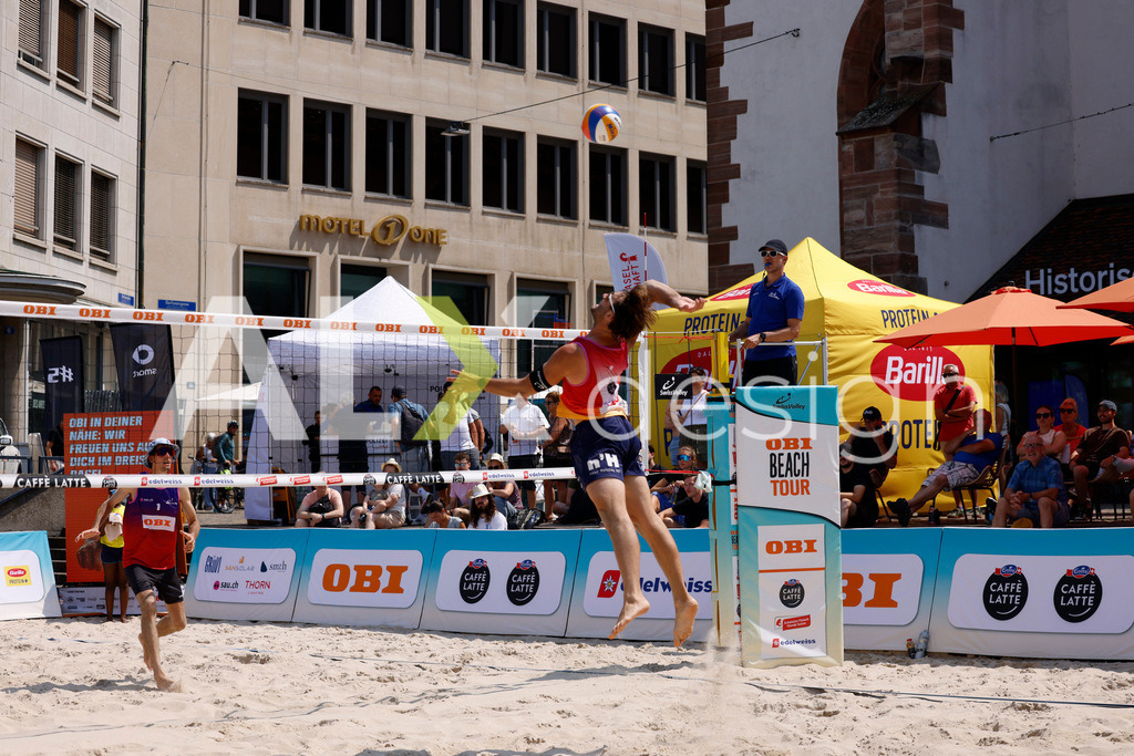 Obi BeachTour 2026 - Basel | BASEL, SWITZERLAND - JULY 19: LEO DILLIER (SUI) attack / spike during the Obi BeachTour 2026 match between DILLIER / FLÜCKIGER (SUI) and HAGENBUCH / HAUSSENER (SUI) at Barfüsserplatz on July 19, 2026 in Basel, Switzerland. - Realisiert mit Pictrs.com