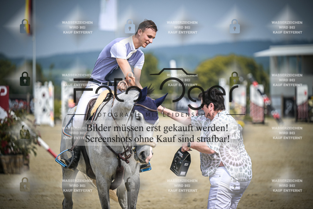DOS_0048 | Entdecke hochwertige Reitturnierfotos von Foto Oger. Professionell, emotional und authentisch – jetzt Lieblingsmomente im Shop bestellen.Deutschlandweite Turnierfotografie. - Realisiert mit Pictrs.com