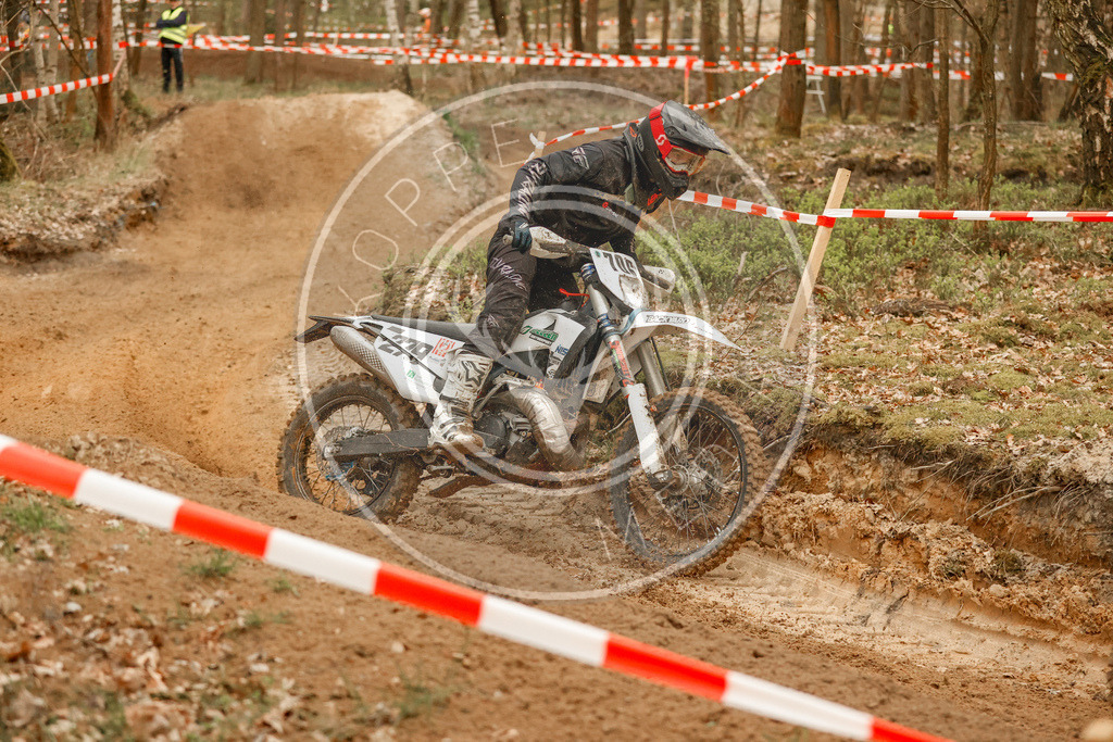 2TaktLauf1-31 | koppe-media - Realisiert mit Pictrs.com