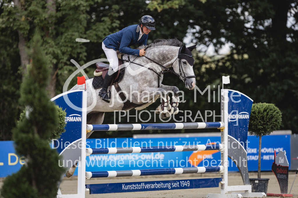 230826_Delbrueck_Youngster-M-500 | Deine schönsten Turniermomente als professionelle Fotos! Entdecke hochwertige Pferdesport-Fotografie im Online-Shop. Jetzt Fotos finden & bestellen!
