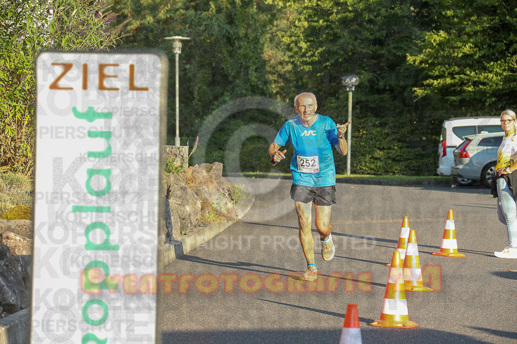 250801_1934_EX1_8237 | Sportfotografie im Rhein-Sieg Kreis, Köln, Bonn, NRW, Rheinland Pfalz, Hessen, etc. Unser Tätigkeitsfeld umfasst den Laufsport vom Volkslauf über den Marathon, Duathlon, Triathon bis zum Ultralauf wie Kölnpfad Ultra oder Schindertrail.