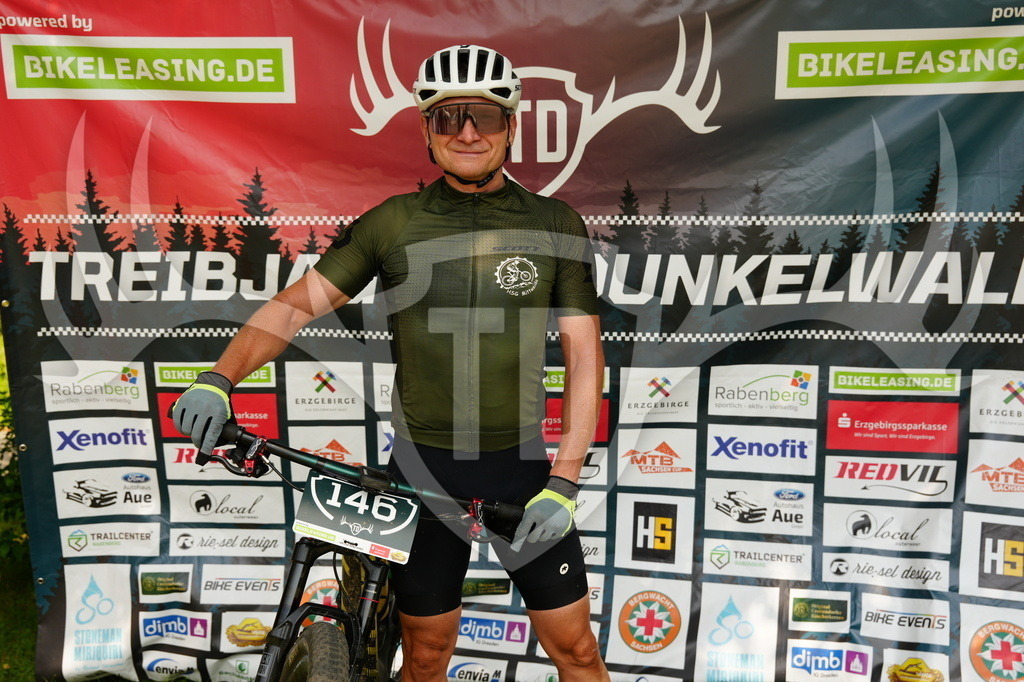 FC605759 | Fotogalerie der Treibjagd im Dunkelwald - Dein MTB Etappenrennen im Erzgebirge - Realisiert mit Pictrs.com