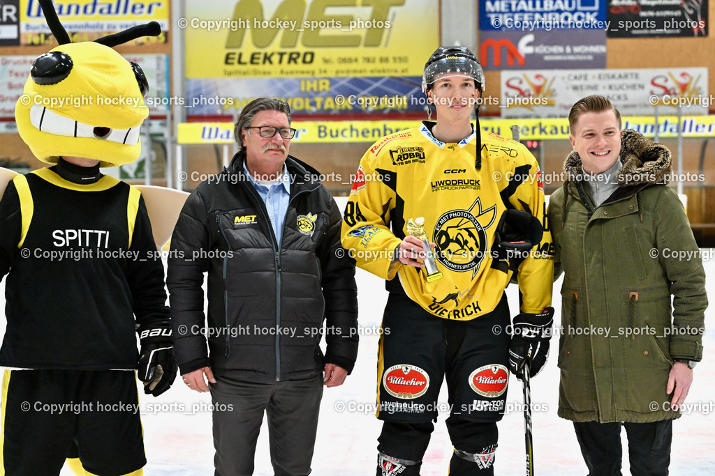 EC Hornets Spittal vs. USC Piraten Velden 18.2.2024 | Maskottchen EC Spittal Hornets Spitti, Ludwig Zauchner Obmann EC Spittal Hornets, #88 Zauchner Daniel EC Hornets Spittal, EC Hornets Spittal vs. USC Piraten Velden 18.2.2024, EC Hornets Spittal vs. USC Piraten Velden 18.2.2024 am 18.02.2024 in Spittal an der Drau (Eissportzentrum Spittal), Austria, (Photo by Bernd Stefan)