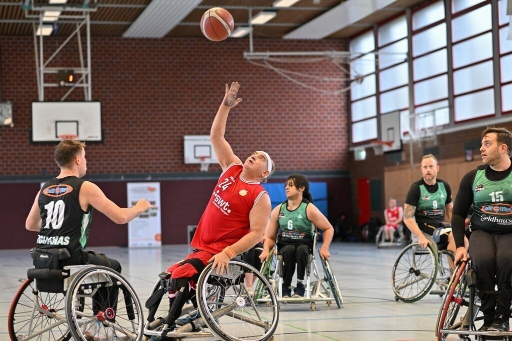 2025-11-30-Ralph_Kunze-4885 | Ralph Kunze - Realisiert mit Pictrs.com