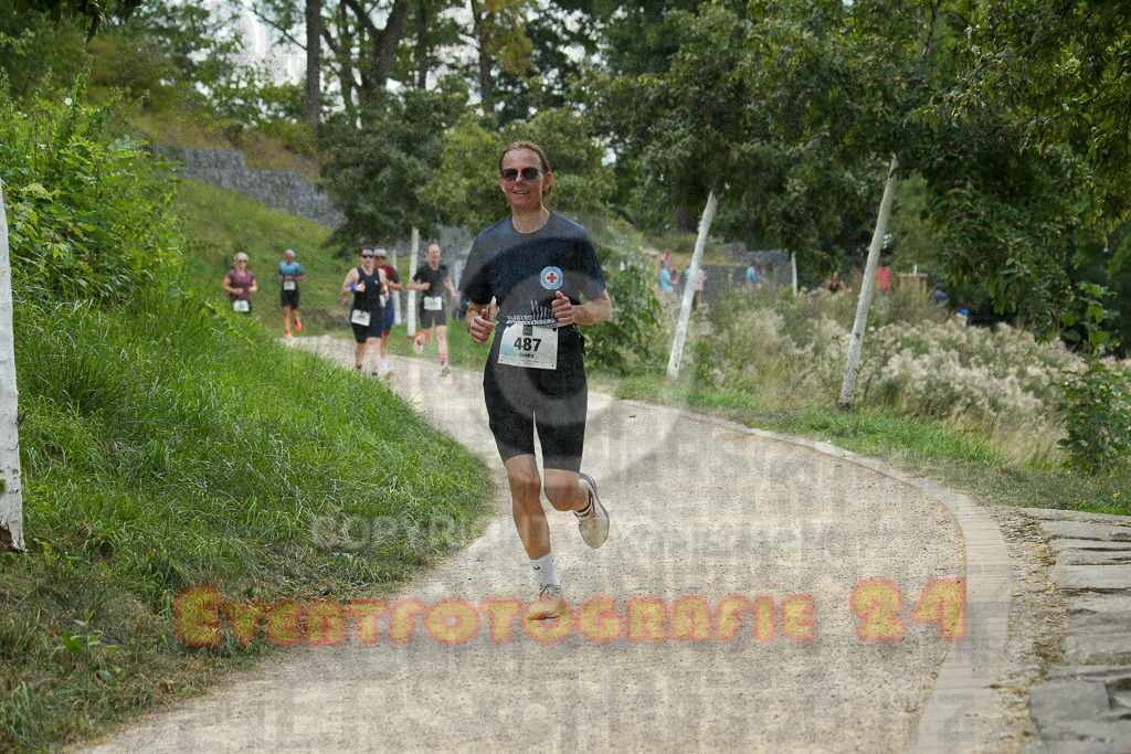 250824_1408_EX1_5132 | Sportfotografie im Rhein-Sieg Kreis, Köln, Bonn, NRW, Rheinland Pfalz, Hessen, etc. Unser Tätigkeitsfeld umfasst den Laufsport vom Volkslauf über den Marathon, Duathlon, Triathon bis zum Ultralauf wie Kölnpfad Ultra oder Schindertrail.