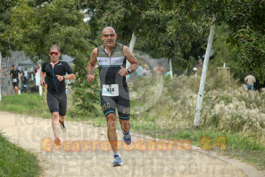 250824_1348_EX1_3762 | Sportfotografie im Rhein-Sieg Kreis, Köln, Bonn, NRW, Rheinland Pfalz, Hessen, etc. Unser Tätigkeitsfeld umfasst den Laufsport vom Volkslauf über den Marathon, Duathlon, Triathon bis zum Ultralauf wie Kölnpfad Ultra oder Schindertrail.