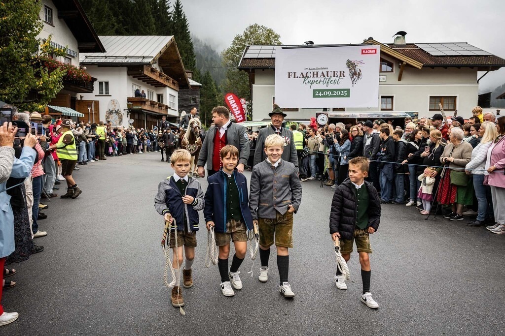 Rupertifest_Flachau_2k25_Webauflösung-122 | Bildershop Chri Fischbacher - Realisiert mit Pictrs.com