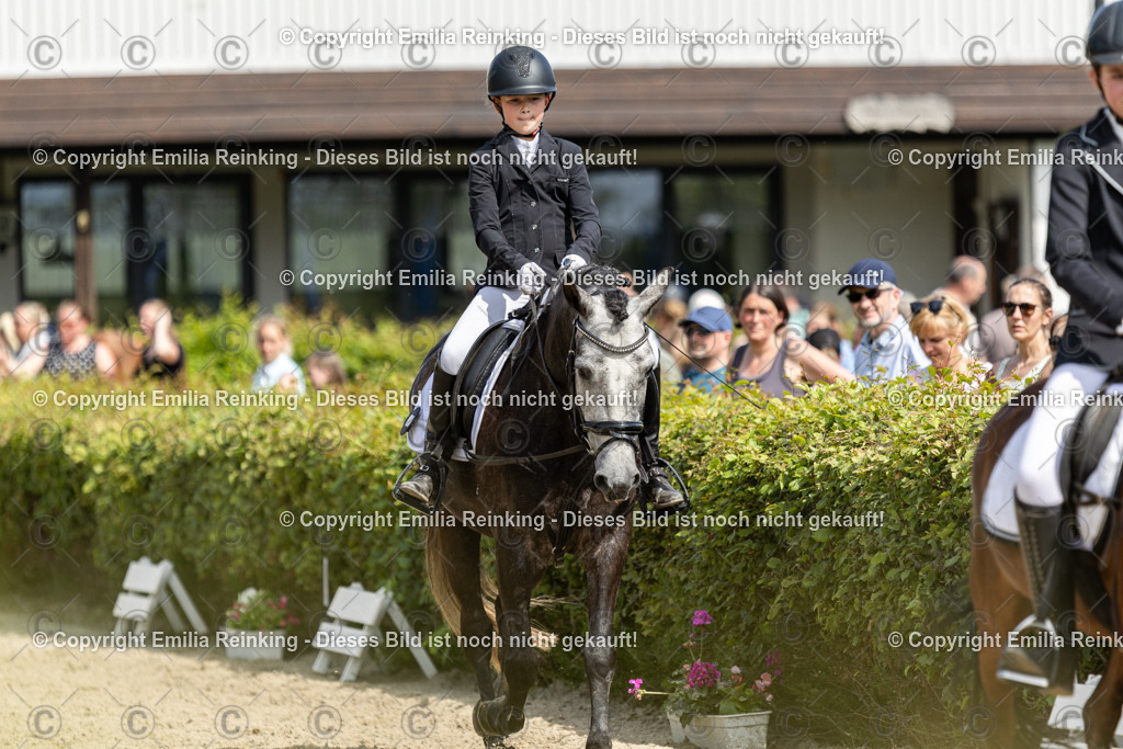 CL5A1118 | Emilia Reinking Fotografie - Realisiert mit Pictrs.com