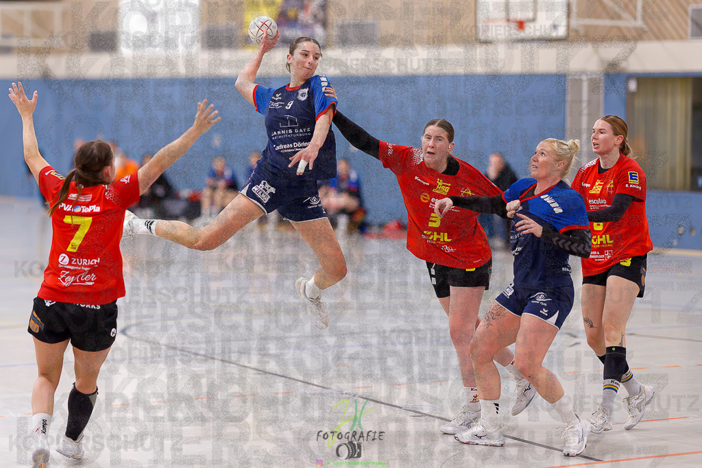 Frauen Regionalliga (HHV); HSG Wettenberg - TV Hüttenberg | Frauen Regionalliga (HHV); HSG Wettenberg - TV Hüttenberg am 06.12.2025 in Launsbach (Wettenberg) (Halle GS Launsbach (Wettenberg))Photo © 2025 - Jörg Heinrich - Realisiert mit Pictrs.com