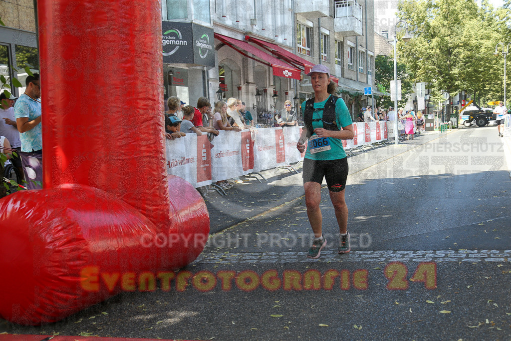 250621_1231_EX1_5964 | Sportfotografie im Rhein-Sieg Kreis, Köln, Bonn, NRW, Rheinland Pfalz, Hessen, etc. Unser Tätigkeitsfeld umfasst den Laufsport vom Volkslauf über den Marathon, Duathlon, Triathon bis zum Ultralauf wie Kölnpfad Ultra oder Schindertrail.