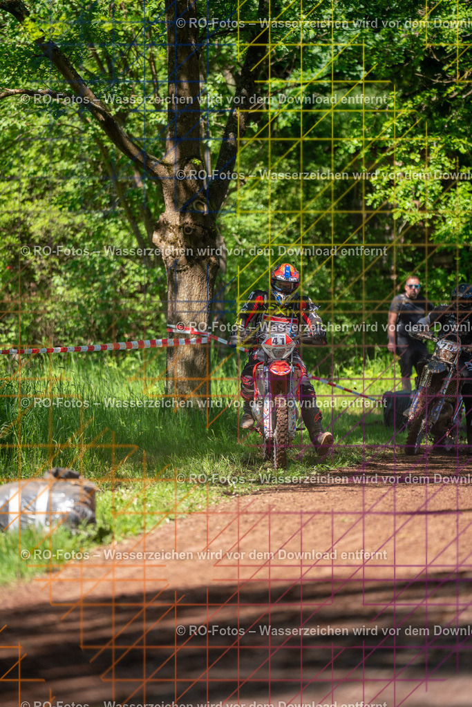 Wolfshausen 2 Lauf -413 | Sportfotografie von RO-Fotos: Motorsport, Motocross, Enduro, Laufveranstaltungen und Triathlon. Professionelle Fotos von Sportlern und Events. - Realisiert mit Pictrs.com