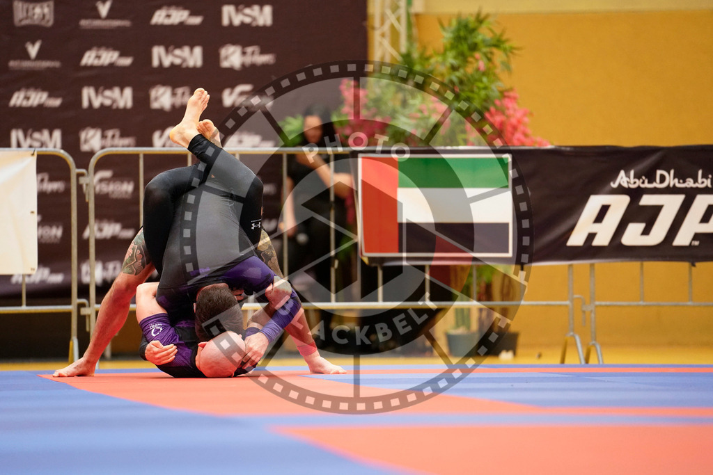 20240203PBB09865 | Fighters compete during the Brazilian Jiu-Jitsu Championship of the AJP Tour in Maintal by Frankfurt am Main, Germany, on February 2, 2024.