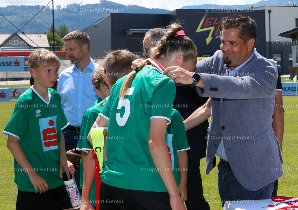 A_LUI_010622_28 | SPORT,FUSSBALL,SPARKASSE SCHUELERLIGA LANDESFINALE 2022 PETTENBACH 01.06.2022 IM BILD: (LINZ VIOLETT) UND (RIED GRUEN) FOTO.FOTOLUI