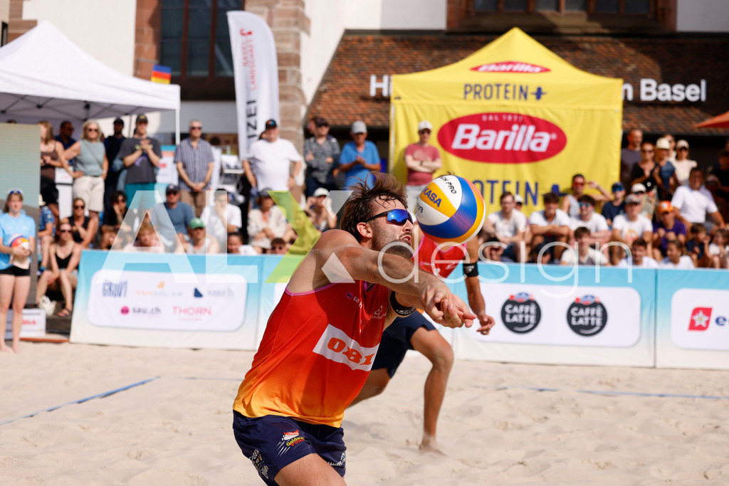 Obi BeachTour 2026 - Basel | BASEL, SWITZERLAND - JULY 19: LEO DILLIER (SUI) during the Obi BeachTour 2026 match between DILLIER / FLÜCKIGER (SUI) and BREER / KÄLIN (SUI) at Barfüsserplatz on July 19, 2026 in Basel, Switzerland. - Realisiert mit Pictrs.com