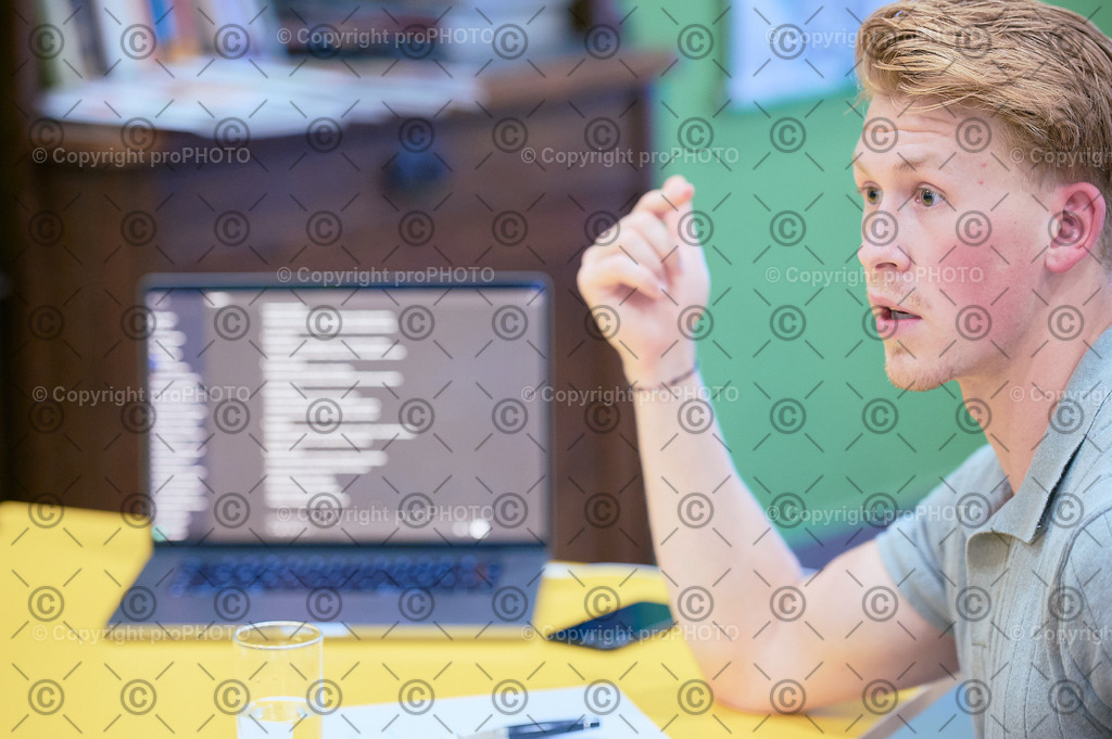 380_202509_EmployerBranding_NZ6_0439 | proPHOTO - Realisiert mit Pictrs.com