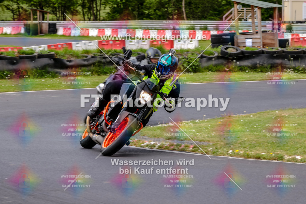 MotoTeamVBK-20899 | Hier findet Ihr Bilder von Touristenfahrten auf der Nürburgring Nordschleife oder von anderen Veranstaltungen die ich besucht habe. Viel Spass beim Durch Schauen 