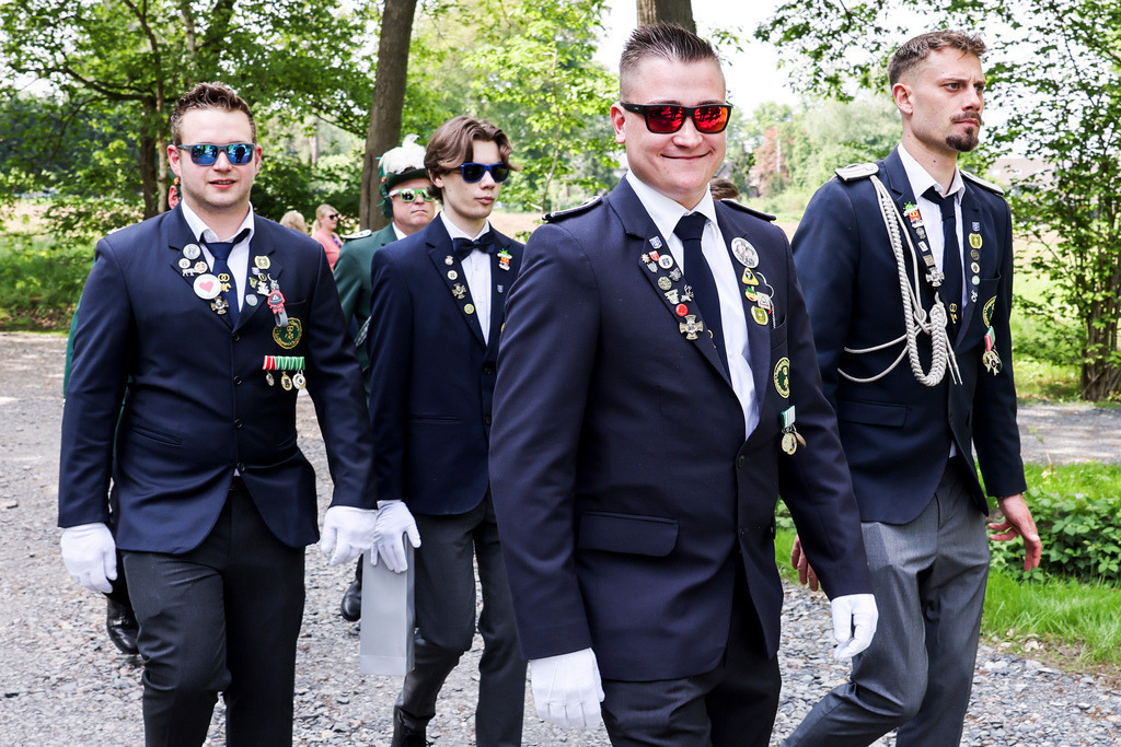 top-top.de 240509-139 | Foto, Video, Fotografie, Videografie, Fotobox, DJ, Discjockey, Musik, Musikbox, Veranstaltung, Photobooth, Amazon, Ebay, Buchtipp, Bestseller, Autor, Verlag, Buch, Wesel, Hamminkeln, NRW, Dinslaken, Rees, Drohne, Hochzeit, Party, Fotobox, Wesel, Fotograf