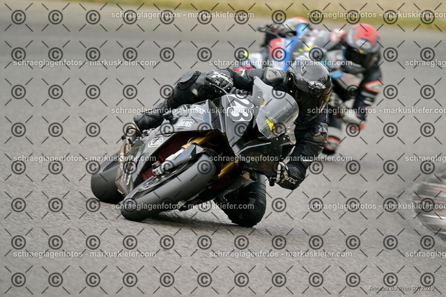 25bt05-1004 | markuskiefer.com - Realisiert mit Pictrs.com