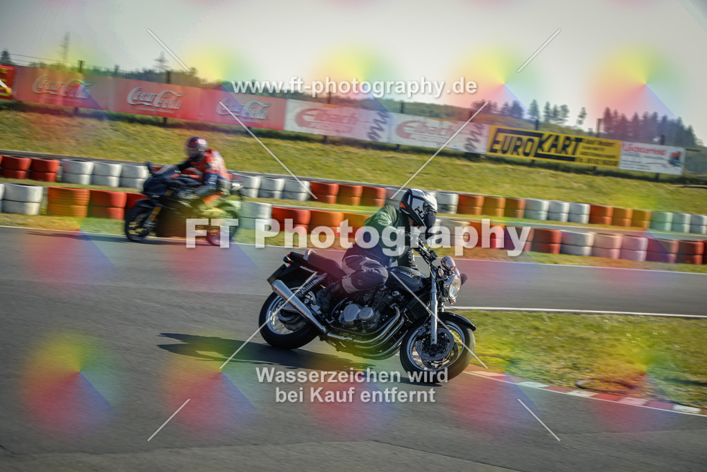 OBK_Mai_Justin_Uwe-10151 | Hier findet Ihr Bilder von Touristenfahrten auf der Nürburgring Nordschleife oder von anderen Veranstaltungen die ich besucht habe. Viel Spass beim Durch Schauen 