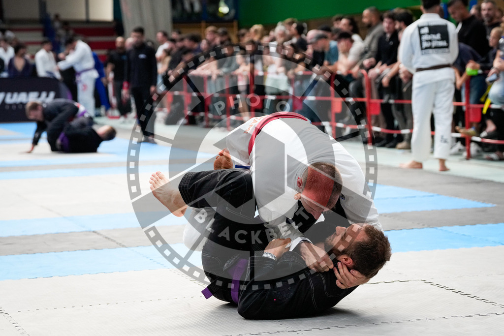 20250920PBB1222 | Athletes compete during the AJP Tour Hamburg International Jiu-Jitsu Championship, on September 20, 2025 in Hamburg, Germany. © Chiara Dazi / photoblackbelt