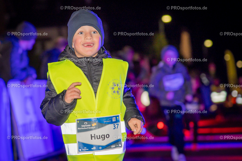 Martinslauf Sindorf 2023 in Kerpen-Sindorf, 09.11.2023 | Impressionen vom Martinslauf Sindorf 2023 am 09.11.2023 in Kerpen-Sindorf (Nordrhein-Westfalen).