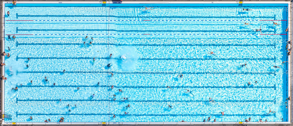 Essen230708009Kettwig-3 | Luftbild, Schwimmzentrum Kettwig, Badegäste, Kettwig, Essen, Ruhrgebiet, Nordrhein-Westfalen, Deutschland