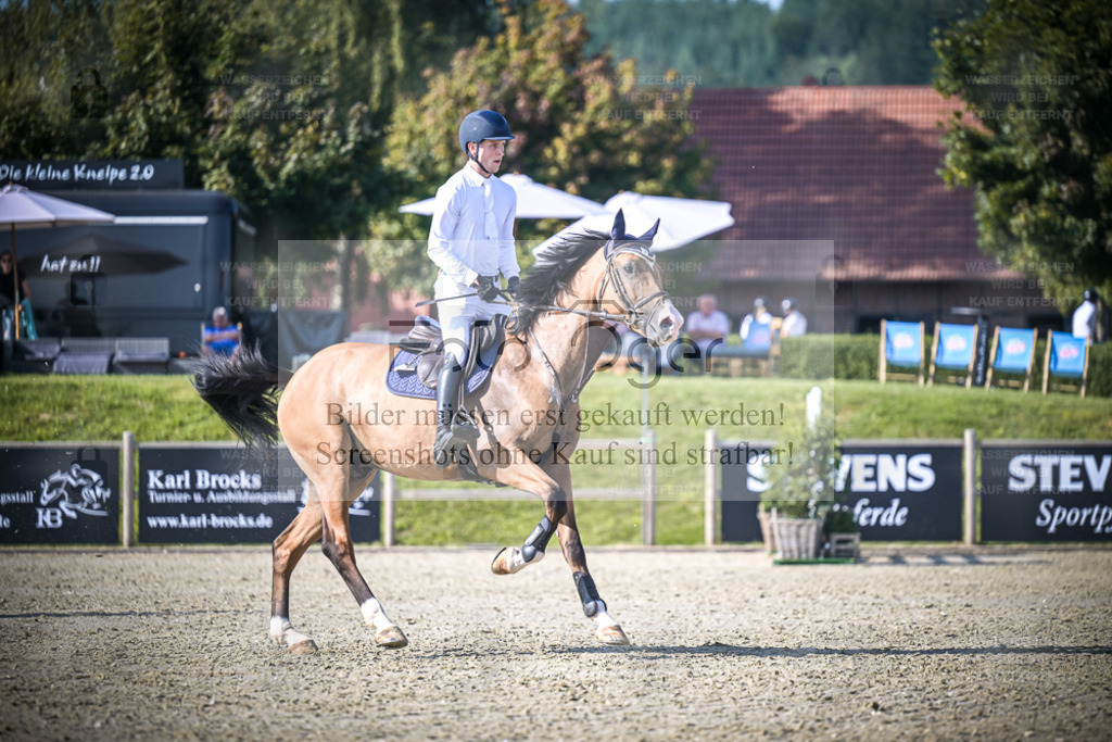 DOS_4868 | Entdecke hochwertige Reitturnierfotos von Foto Oger. Professionell, emotional und authentisch – jetzt Lieblingsmomente im Shop bestellen. - Realisiert mit Pictrs.com