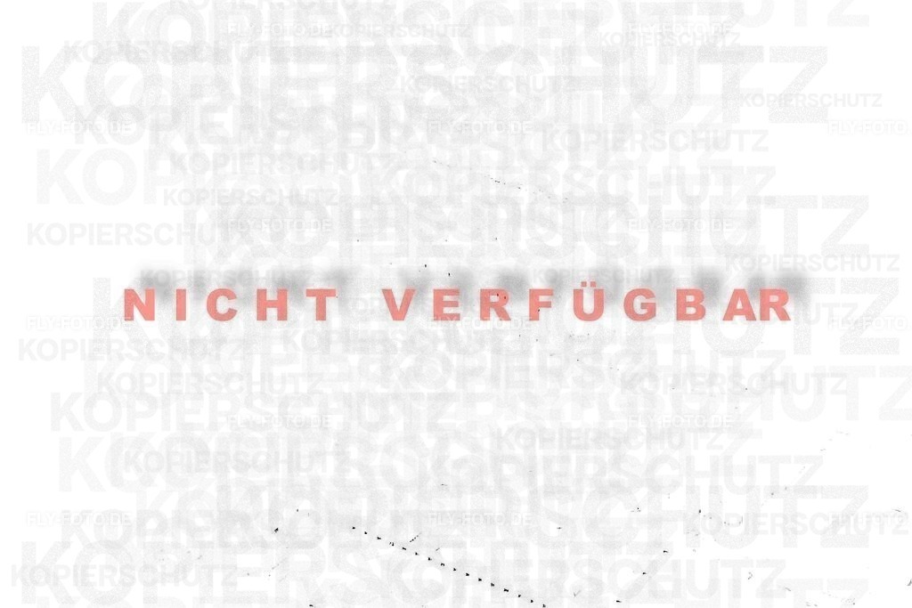 Ortsansicht | Luftbild: Ortsansicht in Lingenfeld im Bundesland Rheinland-Pfalz in Deutschland. Foto: IMG_142496.jpg vom 09.07.2024 durch Werner Riehm/FLY-FOTO.de - Realisiert mit Pictrs.com