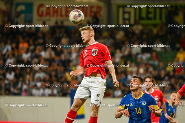 AUT, U21 EM-Qualifikation - Oesterreich vs Bosnien-Herzegowina | 12.9.2023, Innviertel Arena Ried, AUT, U21 EM-Qualifikation 2025 - Oesterreich vs Bosnien-Herzegowina, im Bild Lukas Ibertsberger (AUT) vs Franko Sabljic (BIH)


// Uefa U21 Euro 2025 Qualifikation Match between Austria and Bosnia-Herzegovina in Ried, Austria on 2023/09/12