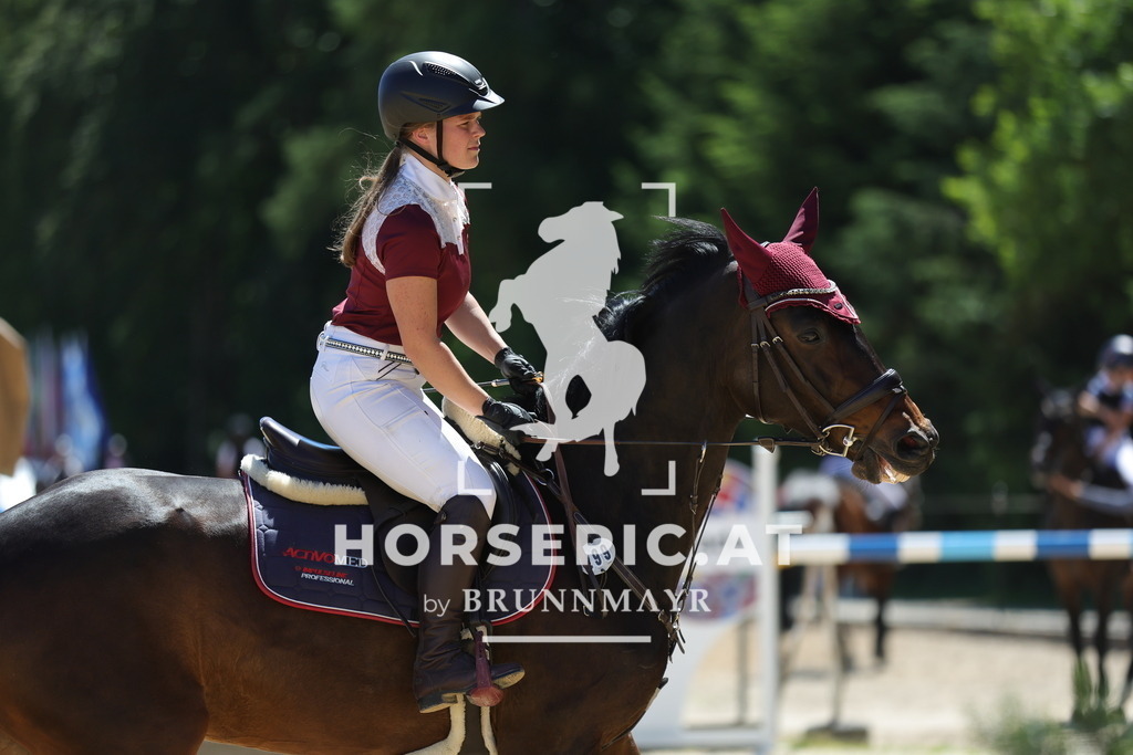 0P6A9567 | Willkommen bei Brunnmayr - Design & Fotografie – Ihrem Spezialisten für Reitturniere und Pferdeveranstaltungen in Oberösterreich, Salzburg und Bayern! Seit über 17 Jahren sind wir leidenschaftlich dabei.