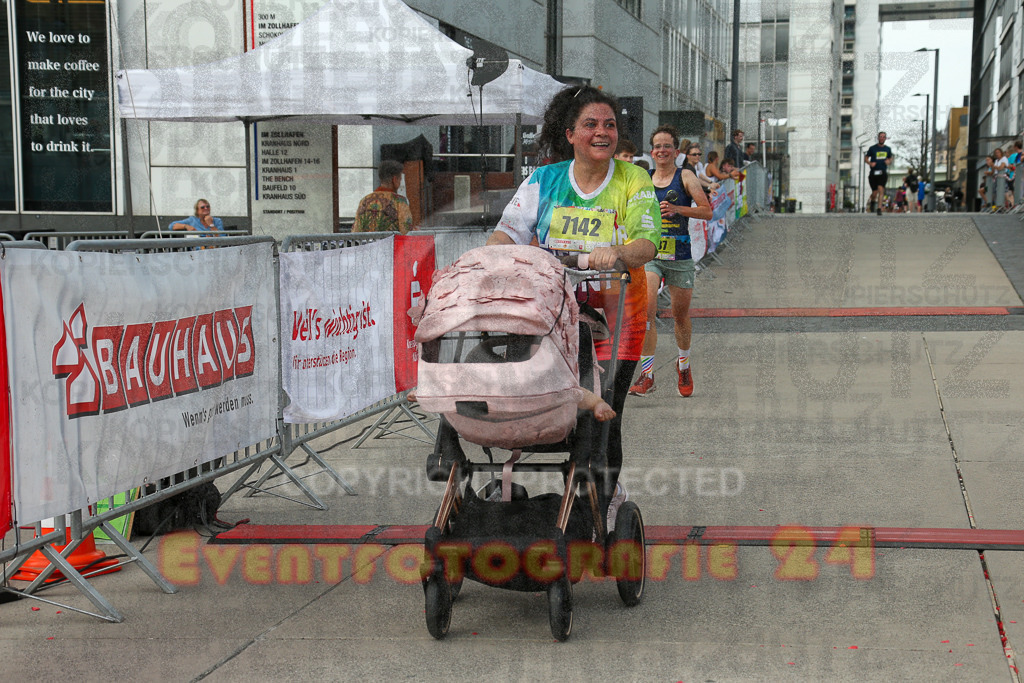 250920_1519_EX1_8895 | Sportfotografie im Rhein-Sieg Kreis, Köln, Bonn, NRW, Rheinland Pfalz, Hessen, etc. Unser Tätigkeitsfeld umfasst den Laufsport vom Volkslauf über den Marathon, Duathlon, Triathon bis zum Ultralauf wie Kölnpfad Ultra oder Schindertrail.