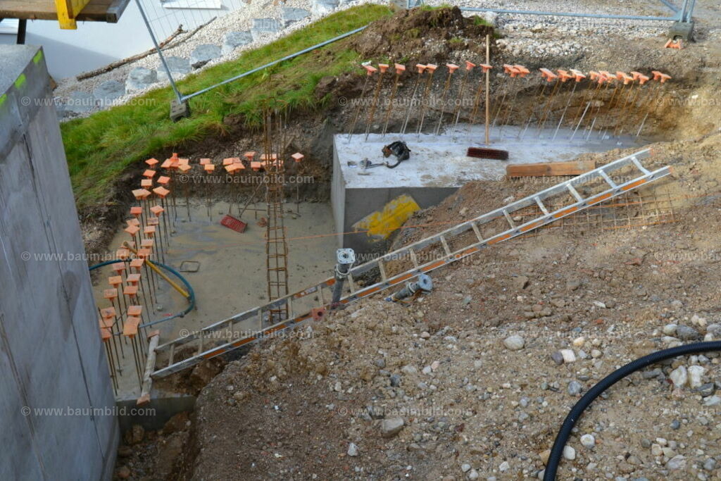 bib-hbablauf-rohbau-abkd-0093 | Nach LV-Leistungsgruppen sortierte Detailfotos über den Bau eines Hauses. Alle Hausbau-Bilder direkt vom Urheber und Autor der Website Haus-Selber-Bauen.com