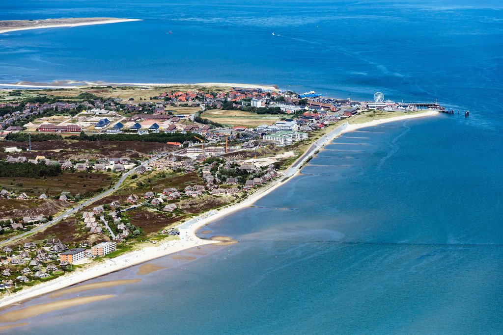 dr__0039421.jpg | LIST 23.07.2019 Ortsansicht an der Meeres-Küste der Nordsee in List im Bundesland Schleswig-Holstein. // Townscape on the seacoast of North Sea in List in the state Schleswig-Holstein. Foto: Daniel Reiter