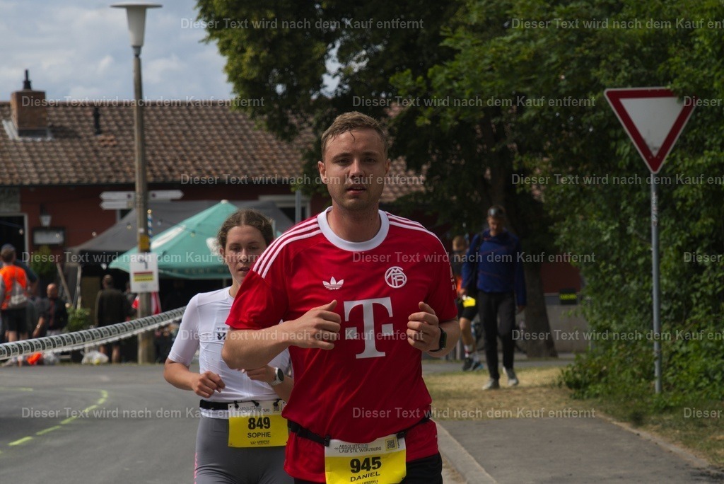 triathlon_wuerzburg_l_2026_06_14-351 | Shop für Fotos von Sportevents z.B. Obstacle Course Racing, OCR, Triathlon, Trail Run und MTB - Realisiert mit Pictrs.com