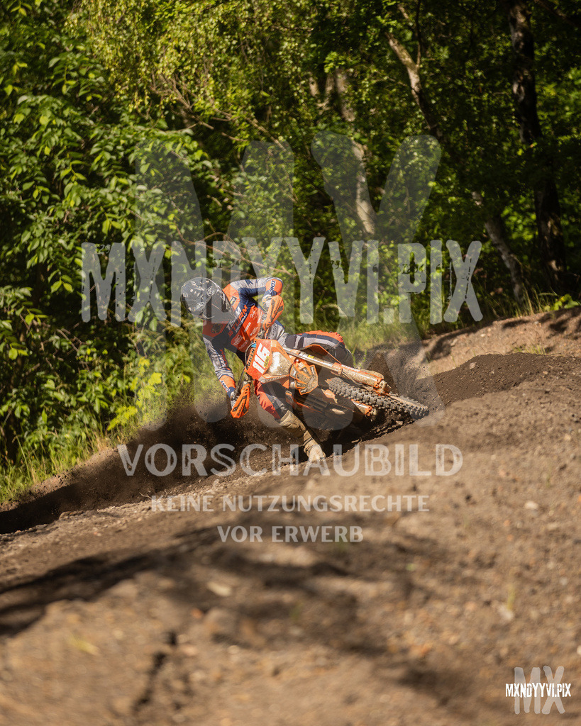 866A0981 | mxndyyvipix