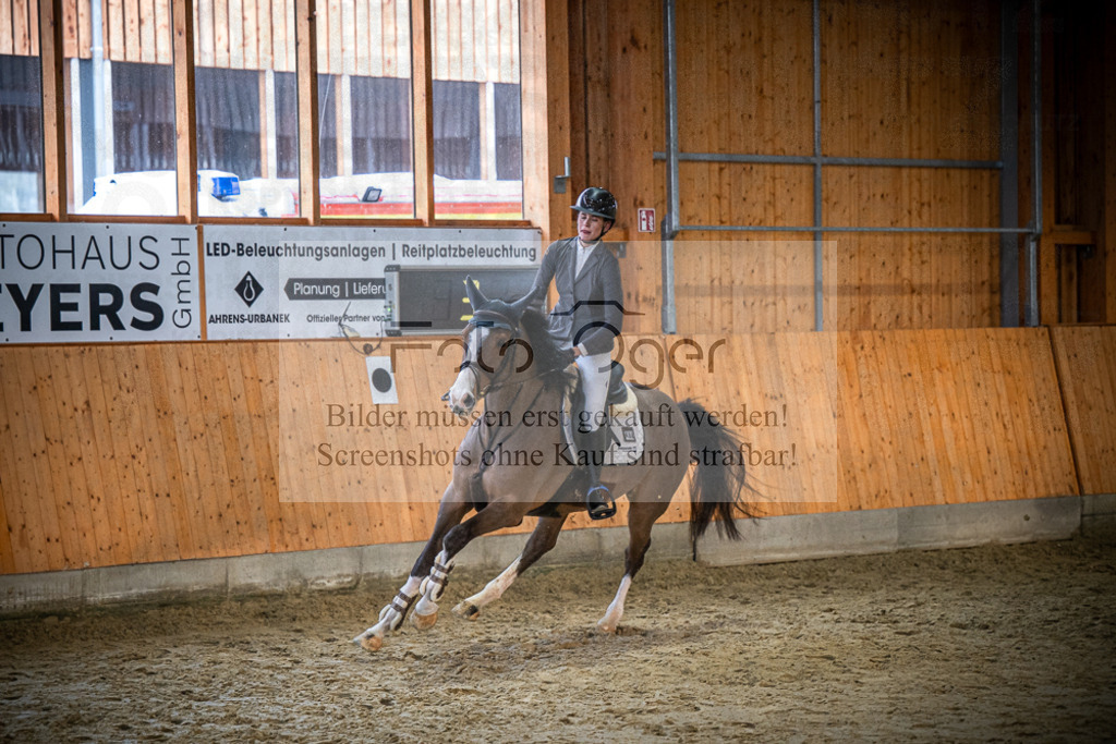 DOS_1366 | Entdecke hochwertige Reitturnierfotos von Foto Oger. Professionell, emotional und authentisch – jetzt Lieblingsmomente im Shop bestellen.Deutschlandweite Turnierfotografie. - Realisiert mit Pictrs.com