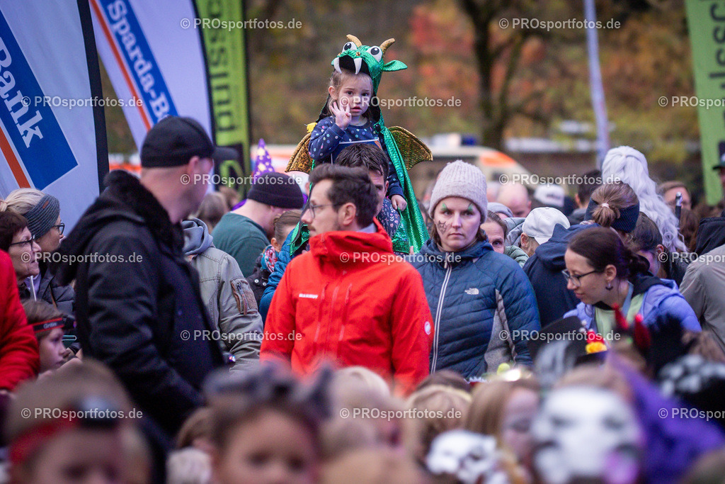 Halloween Run 2025 in Koeln, 31.10.2025 | Impressionen vom Halloween Run 2025 am 31.10.2025 in Koeln (Forstbotanischer Garten Rodenkirchen). Foto: Axel Kohring/Beautiful Sports