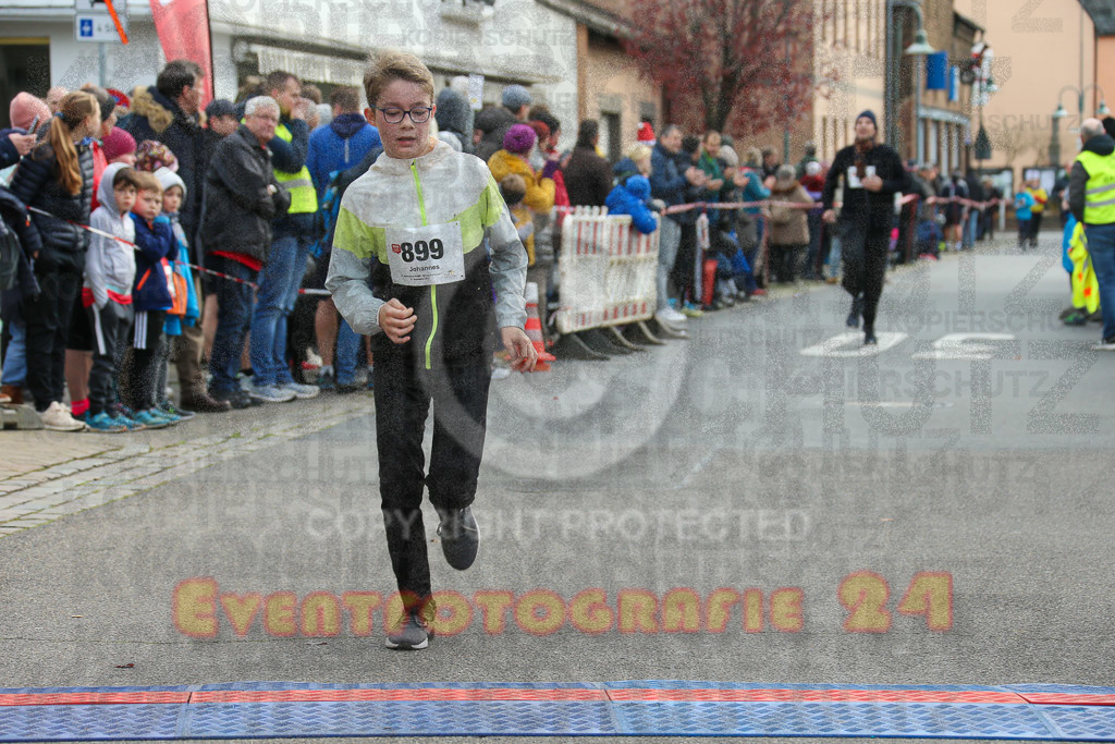 221127_1052_EX1_1080 | Sportfotografie im Rhein-Sieg Kreis, Köln, Bonn, NRW, Rheinland Pfalz, Hessen, etc. Unser Tätigkeitsfeld umfasst den Laufsport vom Volkslauf über den Marathon, Duathlon, Triathon bis zum Ultralauf wie Kölnpfad Ultra oder Schindertrail.