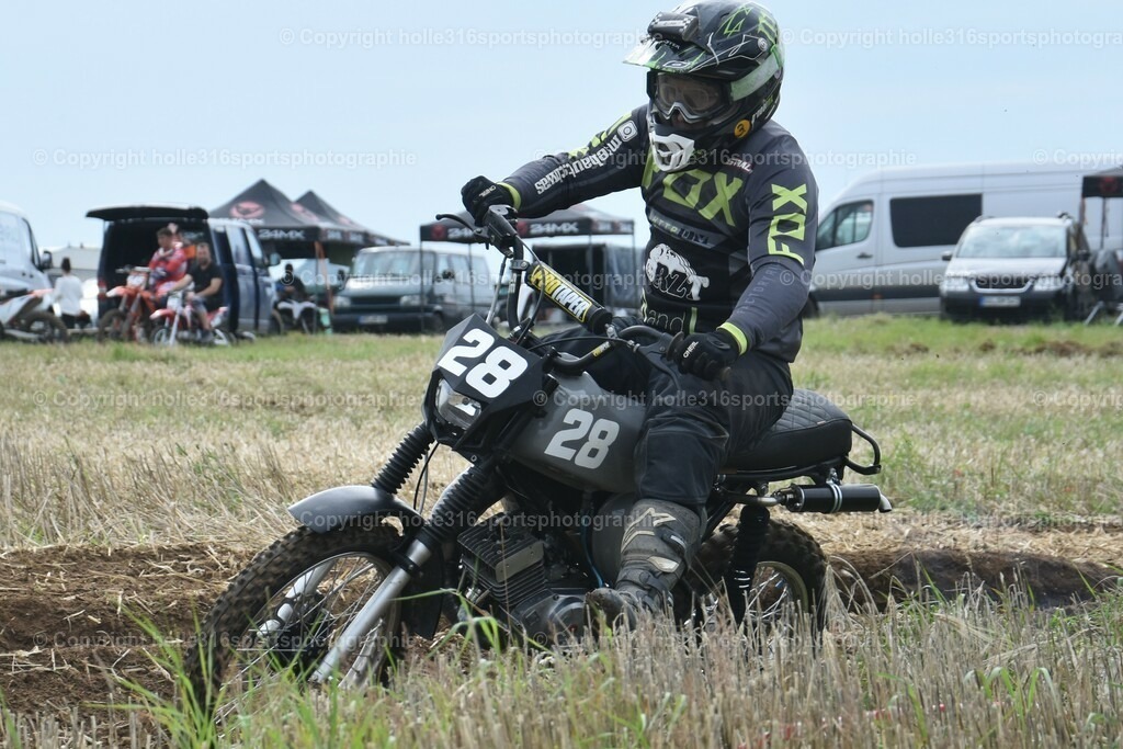 DSC_0194 (2) | Sportfotografie , Motorsport, Motoross, Reitsport, Mointainbike, Enduro,
Landschaft , Outdoor, Eventfotografie, Landschaft, Bilder online bestellen - Realisiert mit Pictrs.com